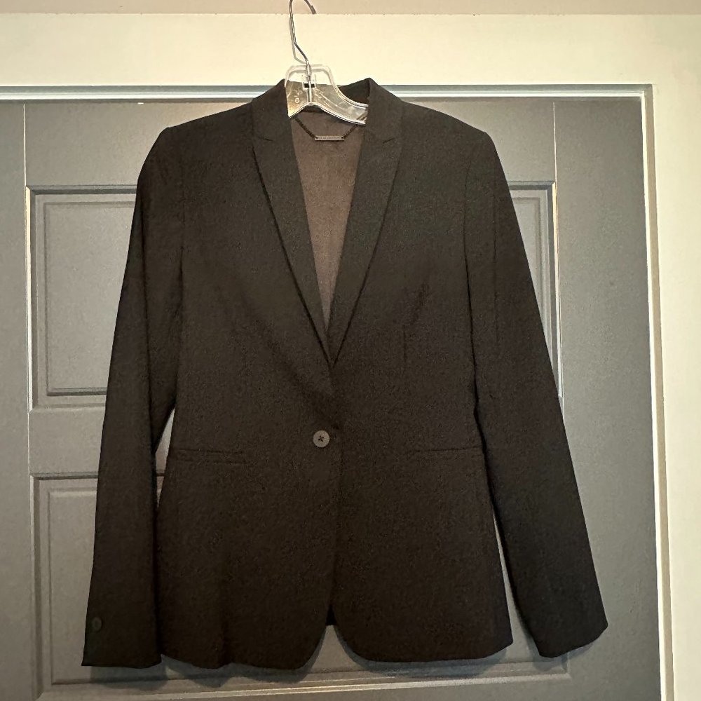Tahari Black Blazer Size 6 Gorgeous